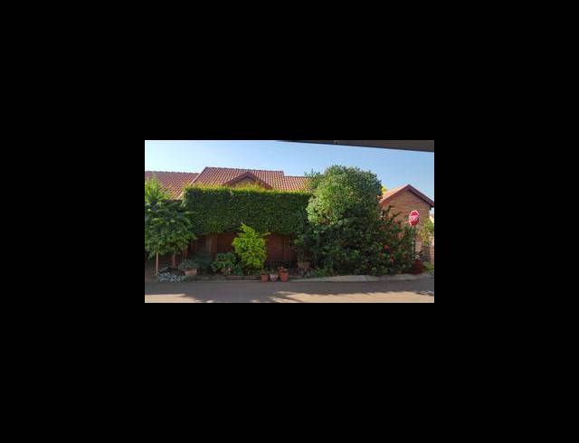 3 BEDROOM TOWNHOUSE SOLD IN MONTANA TUINE